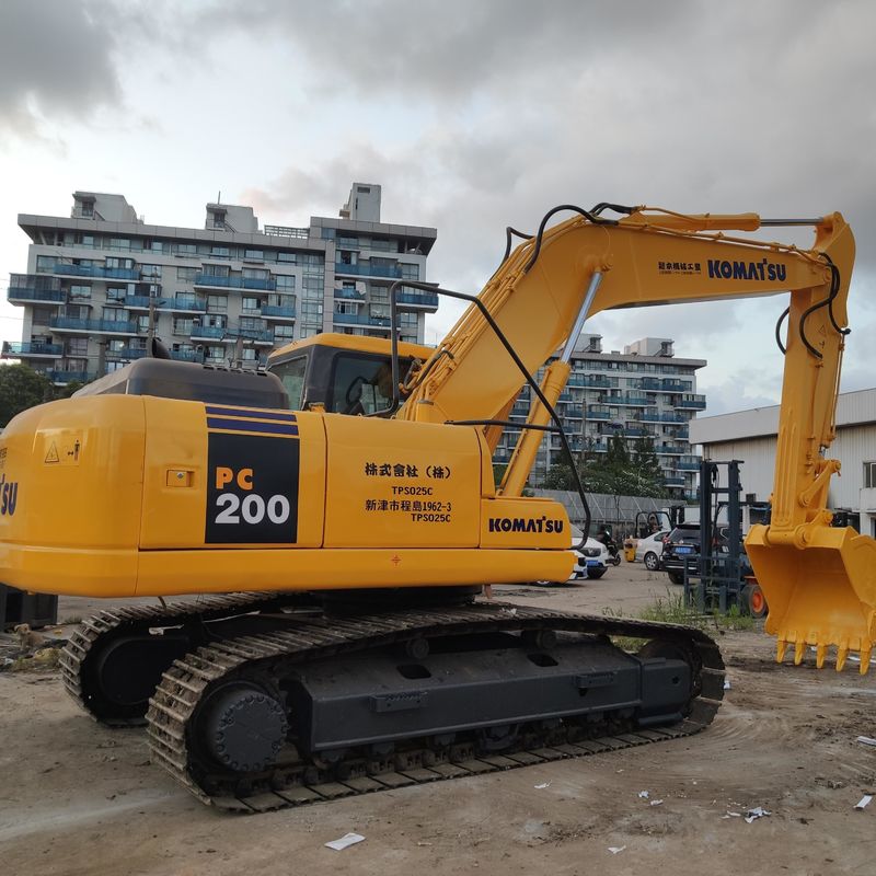 Gebruikte Komatsu graafmachine PC200-7 tweedehands 20 ton middelgrote graafmachine