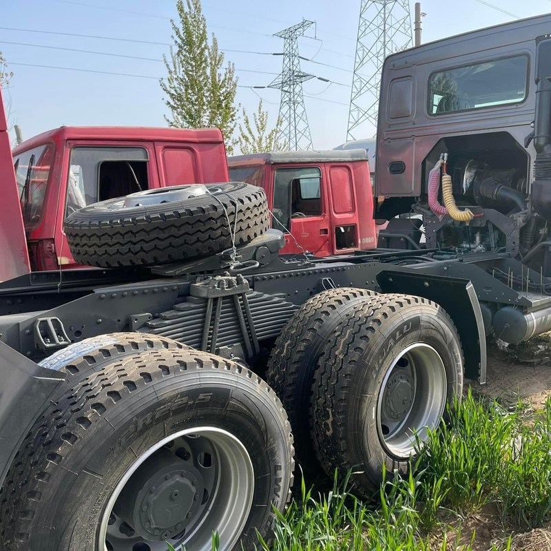 High Speed Diesel Gebruikte trekker Truck 6x4 Sinotruk Howo 371hp 375hp manuele diesel