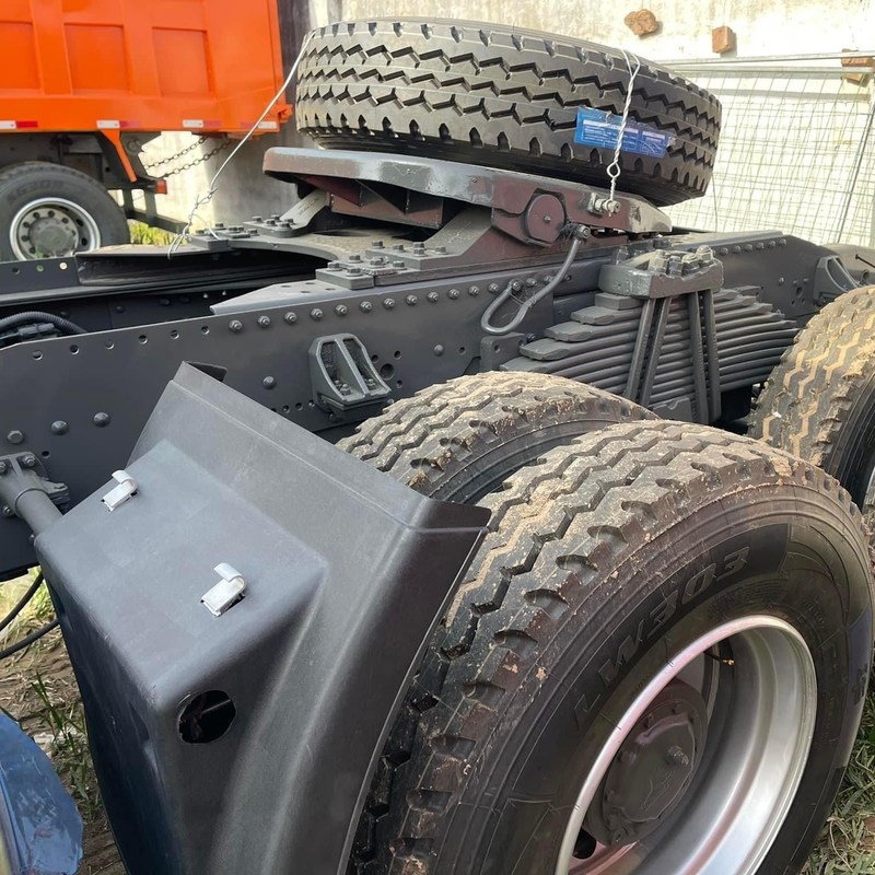 High Speed Diesel Gebruikte trekker Truck 6x4 Sinotruk Howo 371hp 375hp manuele diesel