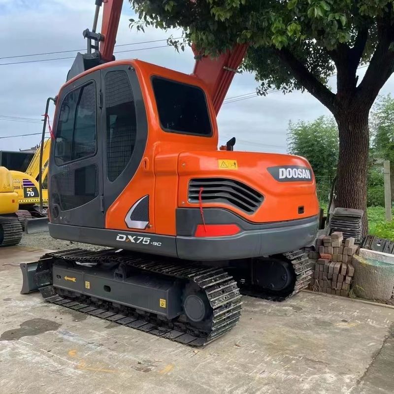 Gebruikte Doosan Digger DX75 tweedehands 7,5 ton kleine type mini-kruipergraver