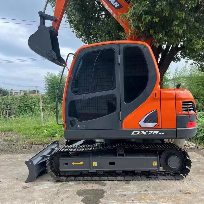 Gebruikte Doosan Digger DX75 tweedehands 7,5 ton kleine type mini-kruipergraver