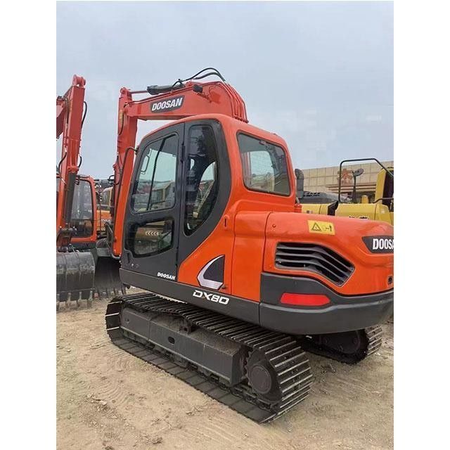 Gebruikte Doosan Digger DX80 tweedehands 8ton kleine type mini crawler graafmachine