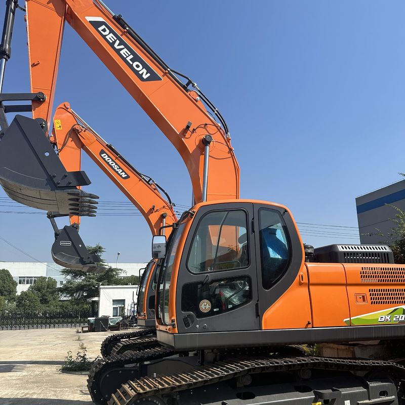 Gebruikte Doosan Digger DX205 tweedehands 21ton middelgrote type kruipergraver