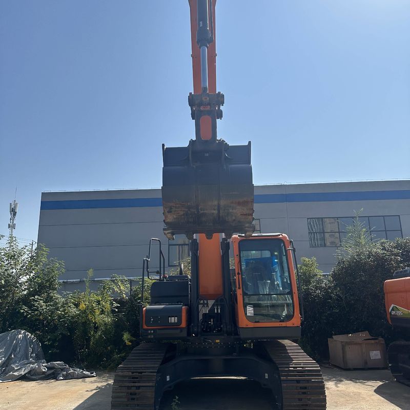 Gebruikte Doosan Digger DX215-9ACE tweedehands 21,5t middelgrote type kruipergraver