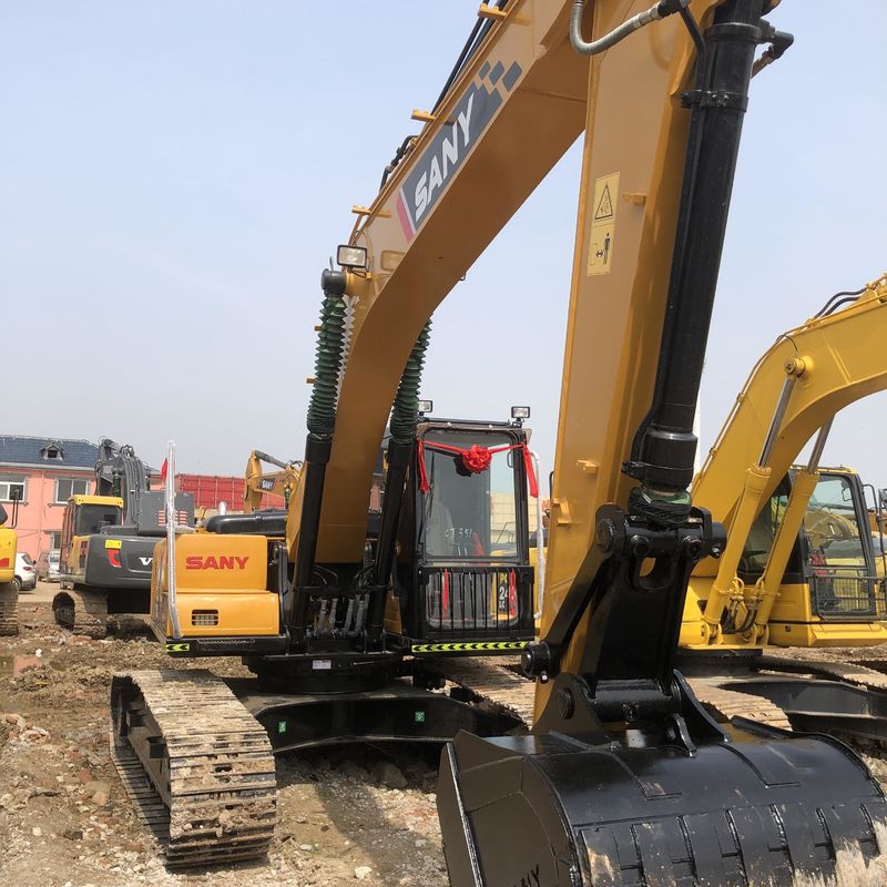 Gebruikte SANY Digger SY215C tweedehands 21.5 op middelgrote graafmachine