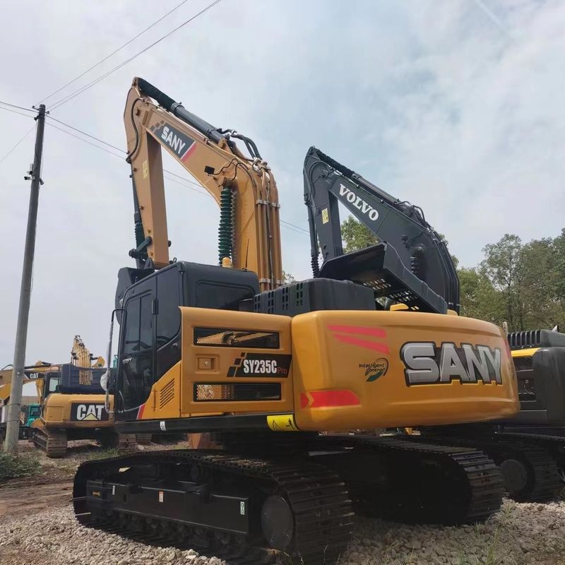 Gebruikte SANY Digger SY235C tweedehands 23.5 op middelgrote graafmachine