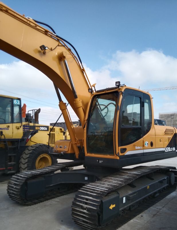 Tweedehands Hyundai Digger R220-9S Gebruikte 22 ton middelgrote graafmachine