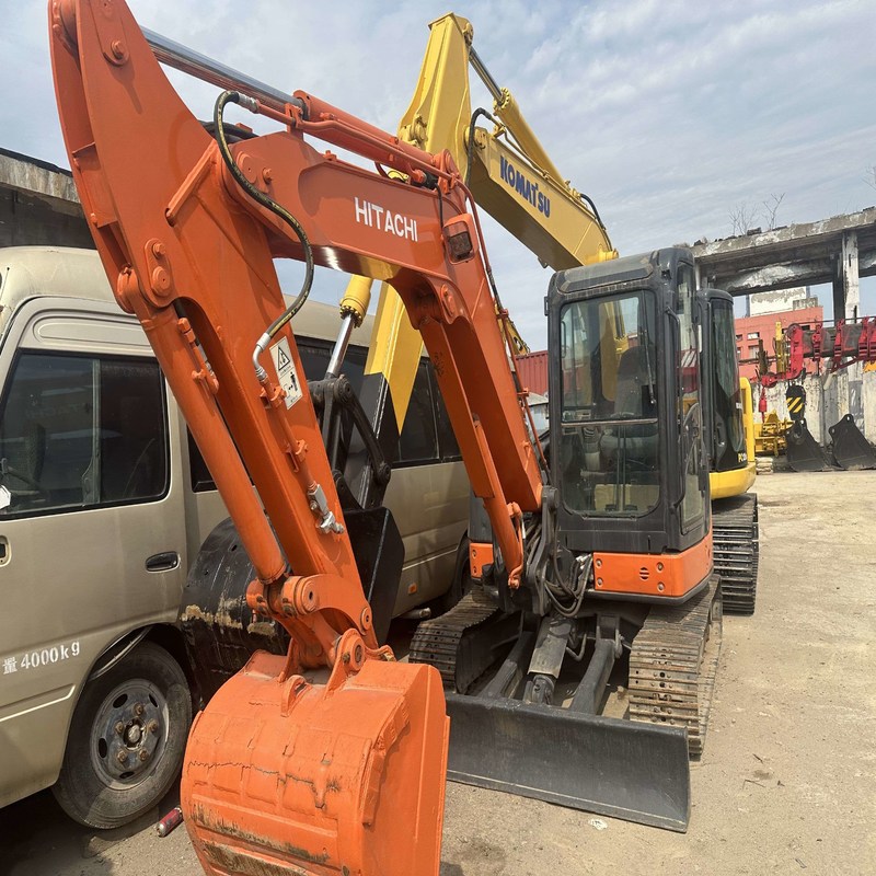 Hydraulische teruggenomen mini graafmachines tweedehands Hitachi ZX65 6,5ton 40,5kw 0,27m3 emmer