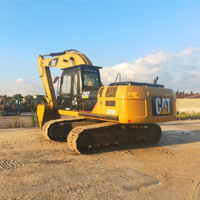 25 ton gebruikte graafmachine CAT 325D Crawler Digger 140kw 1,4m3 emmercapaciteit