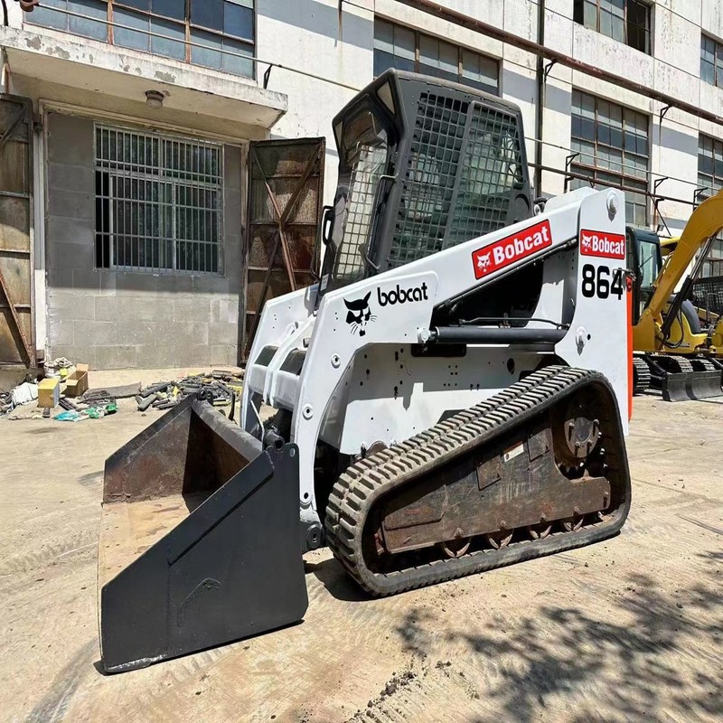 Bob 864 Gebruikte skid steer loader machine voor landschapsbouw 10.6km/h 53.7KW