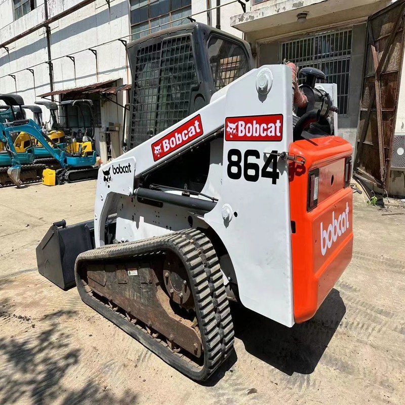 Bob 864 Gebruikte skid steer loader machine voor landschapsbouw 10.6km/h 53.7KW