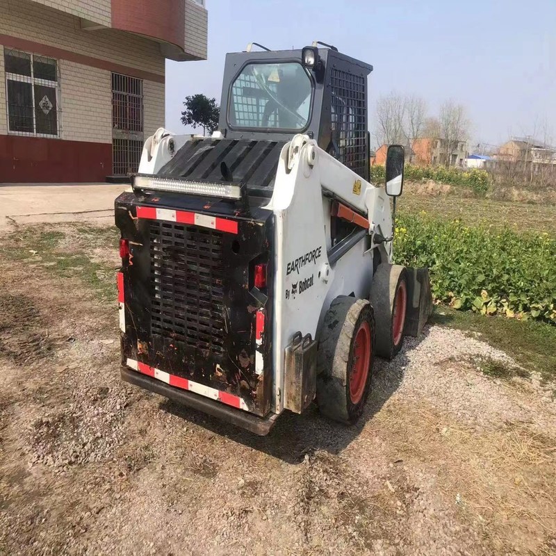 Mini Bob S16 Gebruikte skid steer loader Landschapsapparatuur 36,4 kW 10,5 km/h