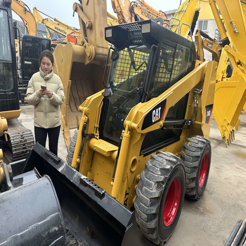 CAT 246D Gebruikte skid steer loader apparatuur 4,5 ton originele 53..6 kW