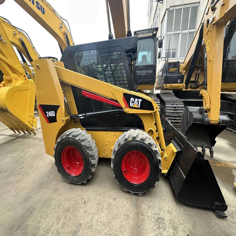 CAT 246D Gebruikte skid steer loader apparatuur 4,5 ton originele 53..6 kW