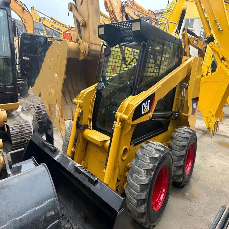 CAT 246D Gebruikte skid steer loader apparatuur 4,5 ton originele 53..6 kW
