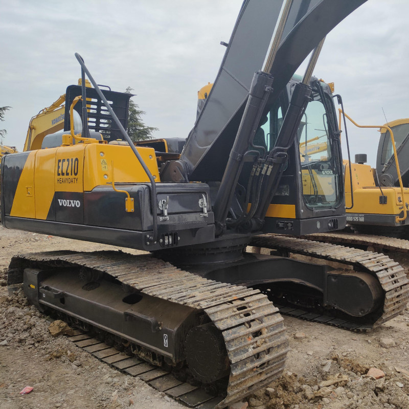 Originele gebruikte graafmachine Hydraulische VOL EC210B 20 ton Crawler Digger 107kwn met 1,25m3 emmer