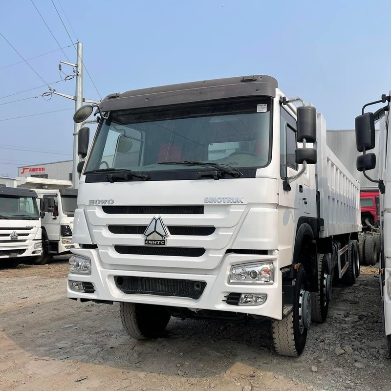 Teruggenomen Howo 375 Sinotruk Howo 8x4 Dump Truck Kipper 40T handgeschakeld diesel