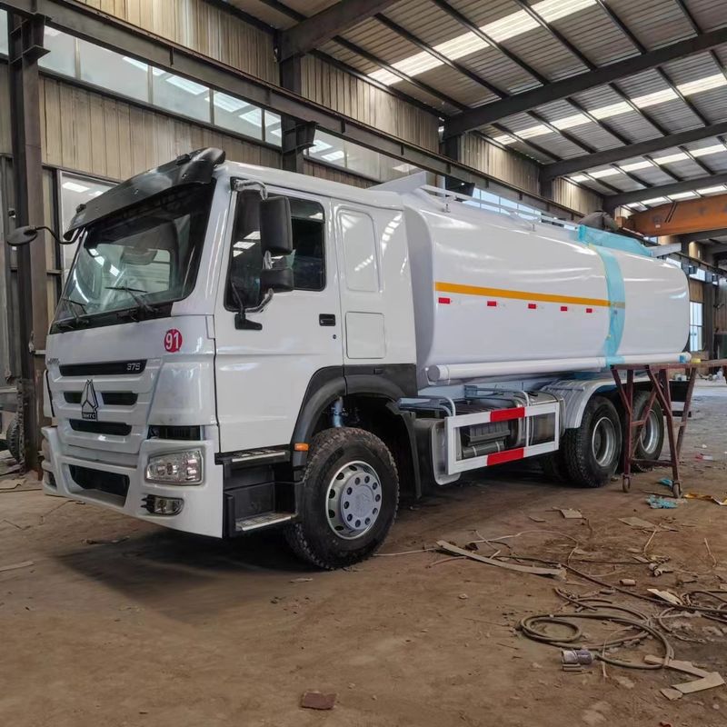 Howo 371 Gebruikte brandstof Tanker Truck Brandstoflevering Sinotruk 375 6x4 22m3 2000L 8x4