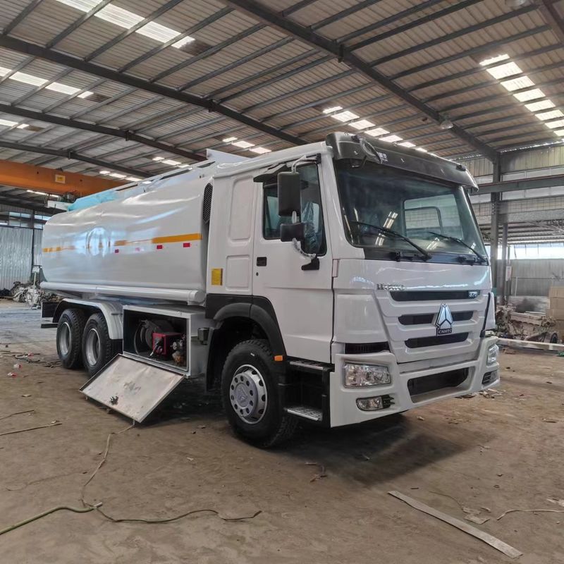 Howo 371 Gebruikte brandstof Tanker Truck Brandstoflevering Sinotruk 375 6x4 22m3 2000L 8x4