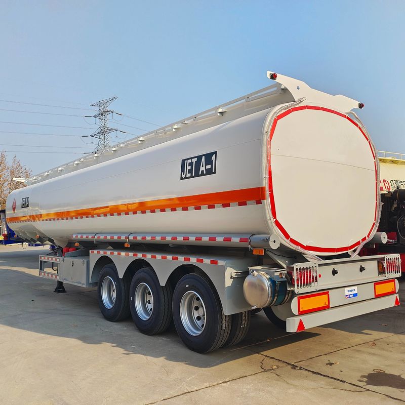 3 Assen Semi-trailer Oude tanktruck voor het vervoer van olie-brandstof 10000L