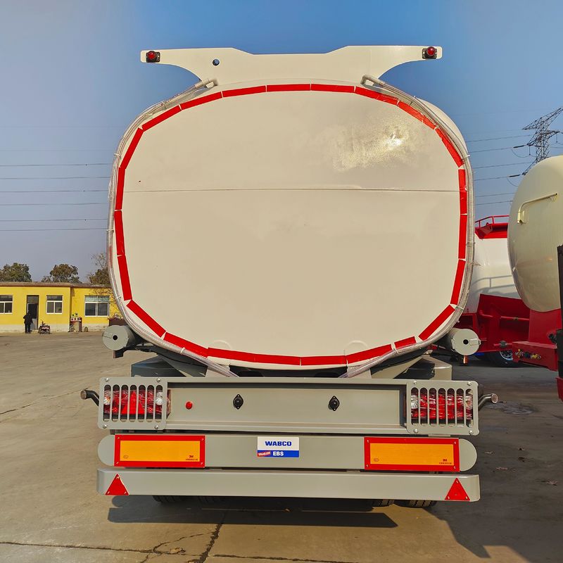3 Assen Semi-trailer Oude tanktruck voor het vervoer van olie-brandstof 10000L
