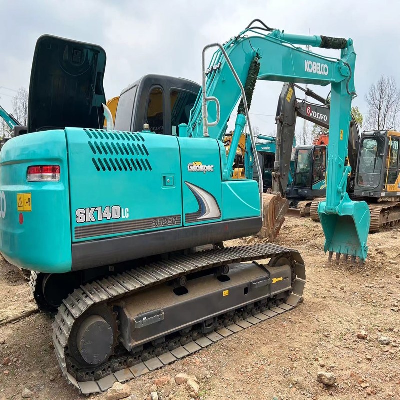 Gebruikte Kobelco Digger SK140 Tweedehands 14ton Kleine Type Crawler Graafmachine 74kw