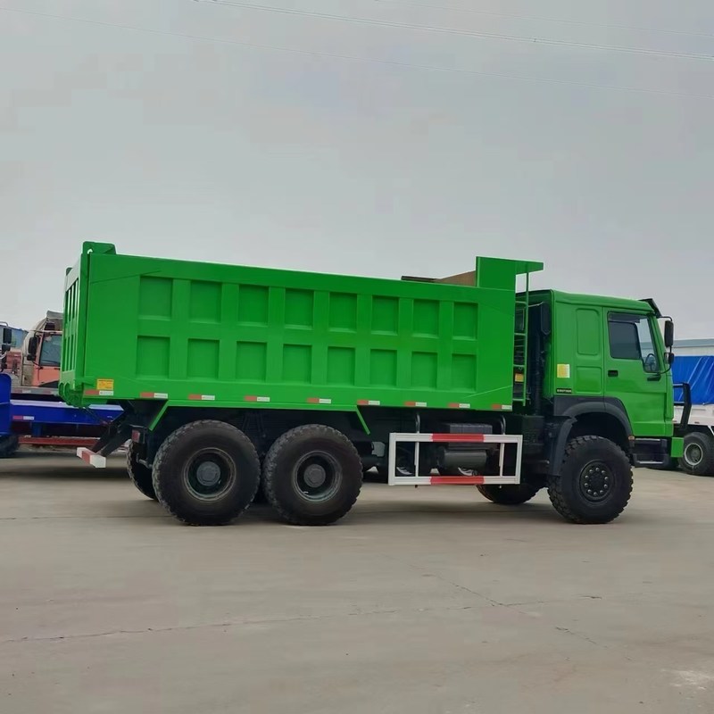 Gebruikte dumptruck Howo 371hp Sinotruk Howo 6x6 Tipper 6 Wheeler handmatige diesel