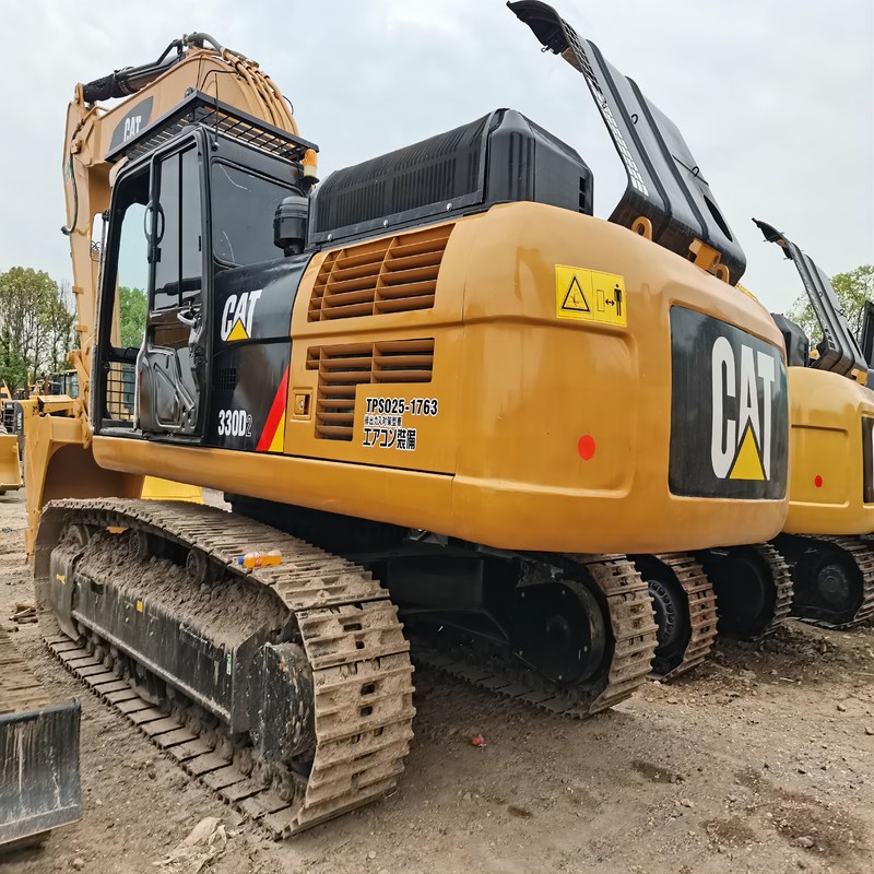 Grote gebruikte graafmachine CAT 330D2 30 ton Crawler Digger 156kw met 1,54m3 emmer