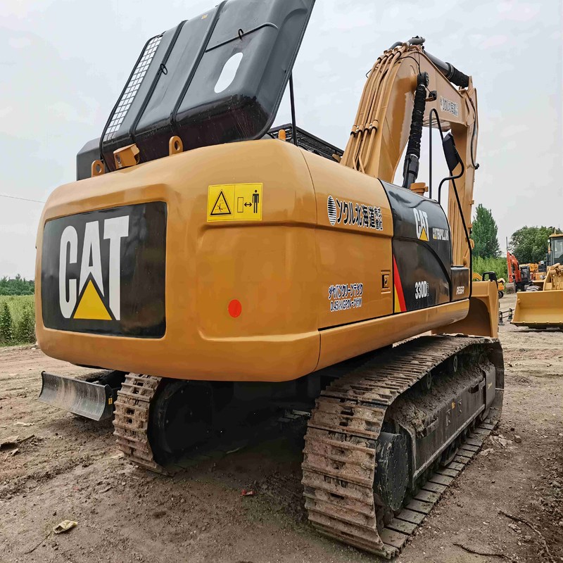 Grote gebruikte graafmachine CAT 330D2 30 ton Crawler Digger 156kw met 1,54m3 emmer