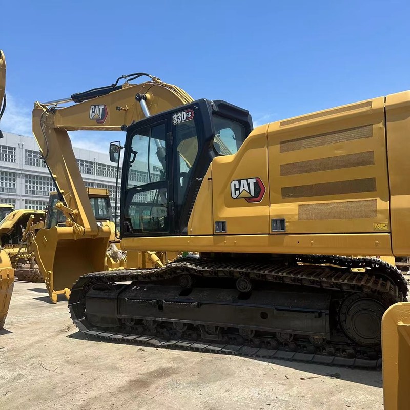 Gebruikte graafmachine CAT 330GC 30 ton Crawler Digger 151kw met 1,6m3 emmer