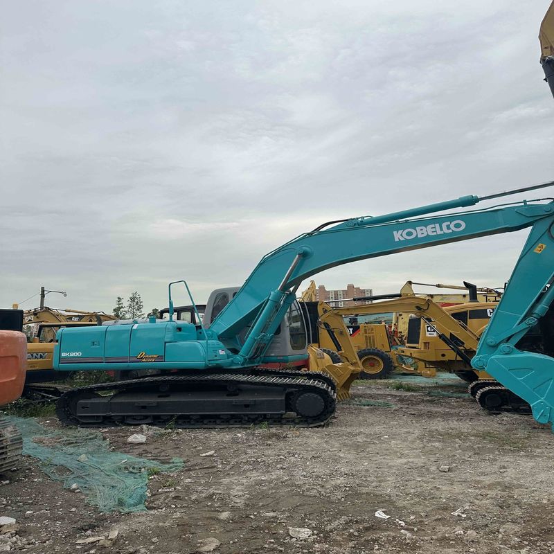 Gebruikte Kobelco Digger SK200D tweedehands 20 ton middelgrote graafmachine