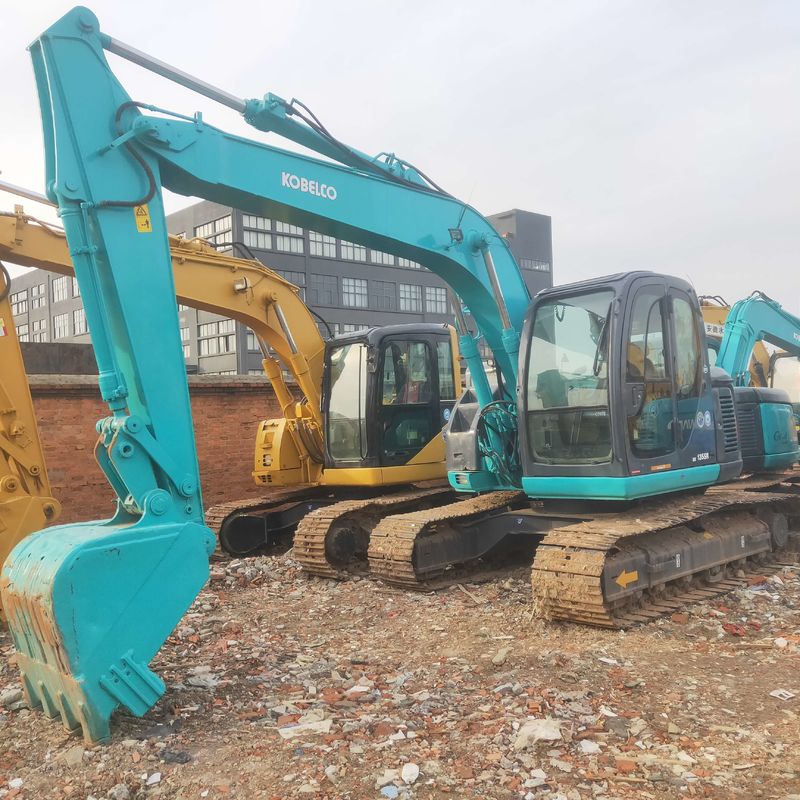 Gebruikte Kobelco Digger SK135 tweedehands 13,5 ton middelgrote type kruipergraver