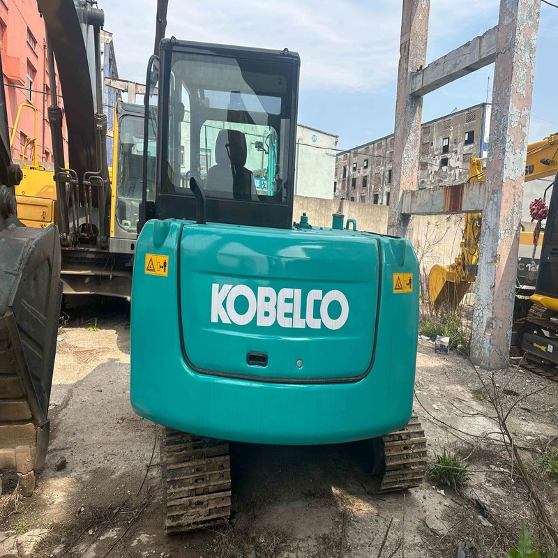 Gebruikte Kobelco Digger SK60 Tweedehands 6ton klein type mini-rupsgraafmachine 35,5 kW