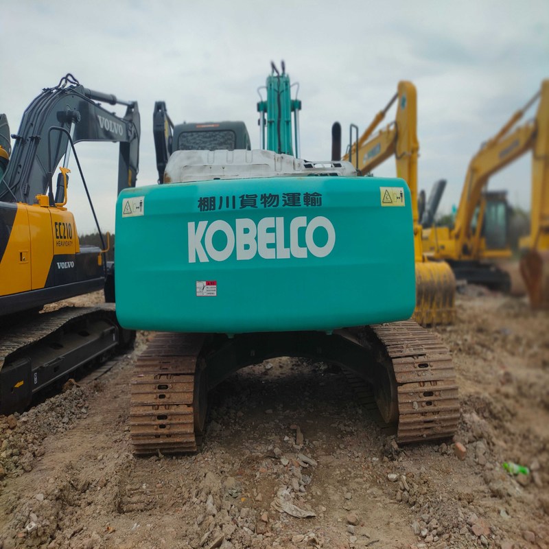 Gebruikte Kobelco Digger SK250-8 Tweedehands 25ton Middelgrote Crawler Excavator 131kw