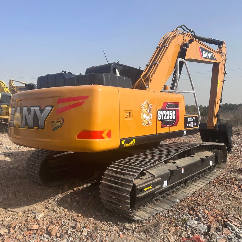 Gebruikte SANY Digger SY235C Tweedehands 23.5on middelgroot type rupsgraafmachine 128.5kw