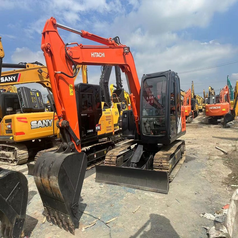 Hitachi ZX75 Gebruikte graafmachine Hydraulisch 7 ton Middengrootte 40.3kw met 0.33m3 emmer