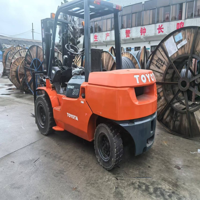 Tweedehands FD50 Toyota Diesel Vorklift Dealer 5 Ton Maximale hefhoogte 4,5 m
