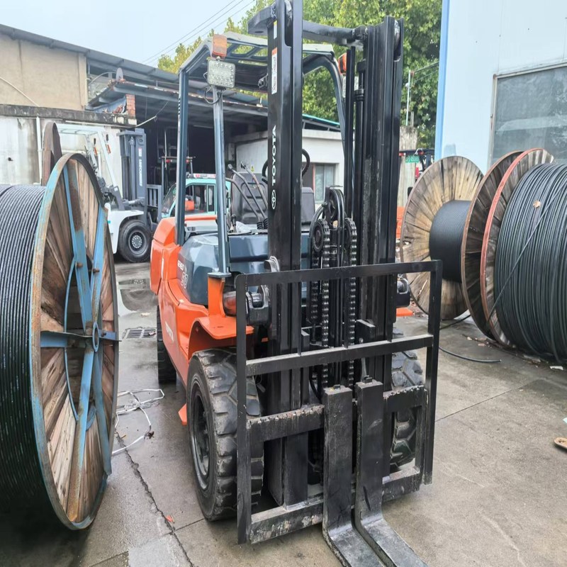Tweedehands FD50 Toyota Diesel Vorklift Dealer 5 Ton Maximale hefhoogte 4,5 m