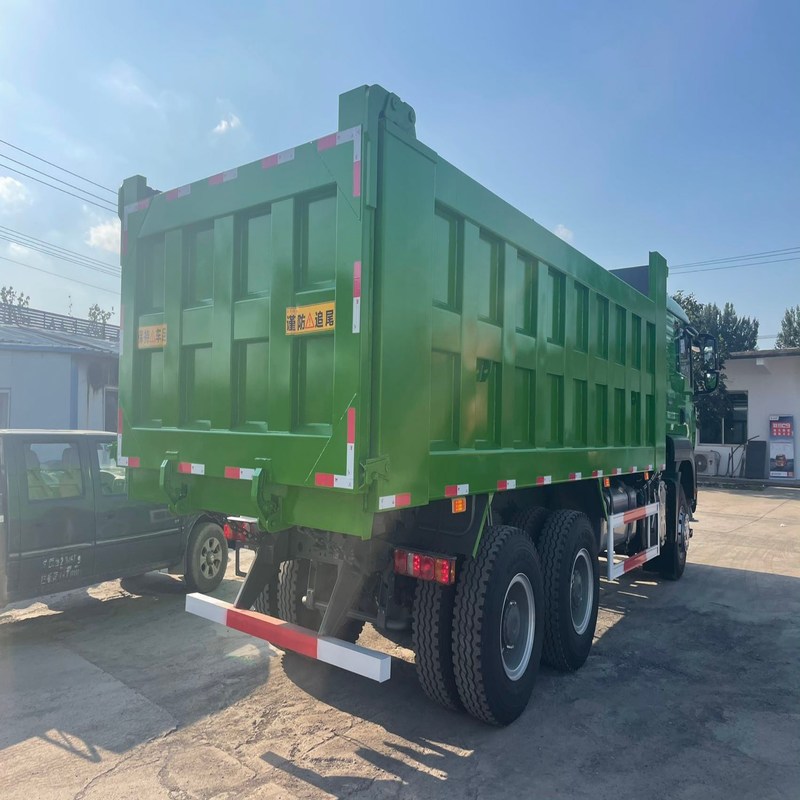 Gebruikte dumptruck Howo G7 Sinotruk Howo 6x4 Tipper 10 Wheeler handmatige diesel