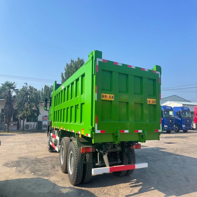 Gebruikte dumptruck Howo G7 Sinotruk Howo 6x4 Tipper 10 Wheeler handmatige diesel