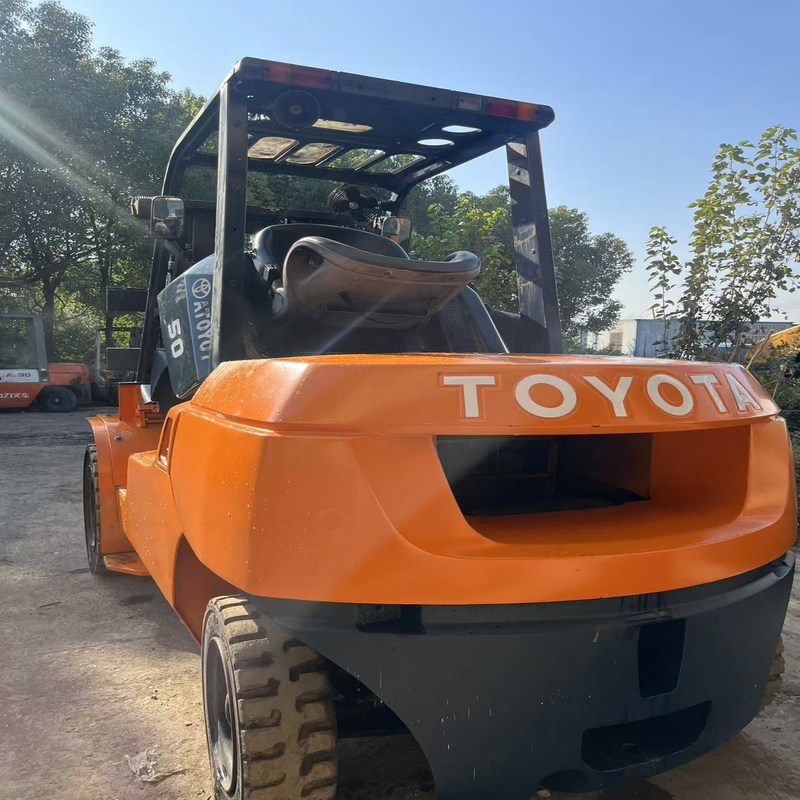Tweedehands FD50 Toyota Diesel Vorklift Dealer 5 Ton Maximale hefhoogte 4,5 m