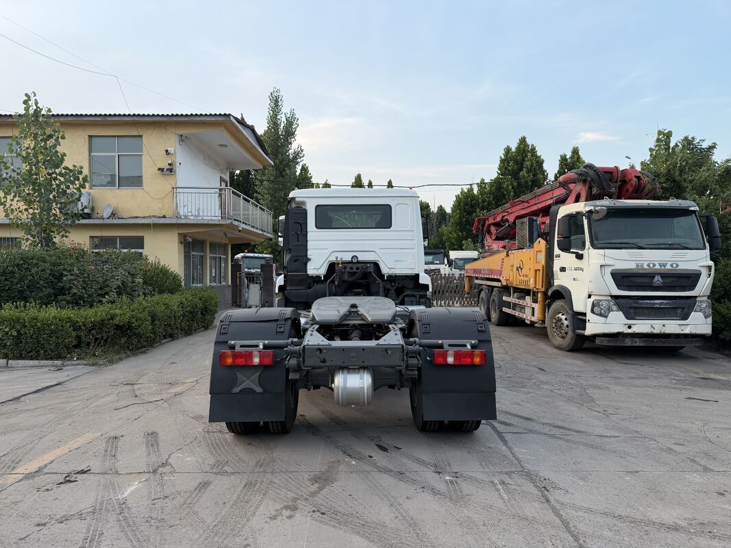 High Speed Diesel Used Tractor Truck 4*2 Sinotruk Howo NX  371hp 375hp manual